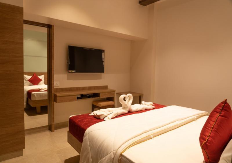 The Paradise Hotel - Luxury Stay Kanchipuram Ngoại thất bức ảnh