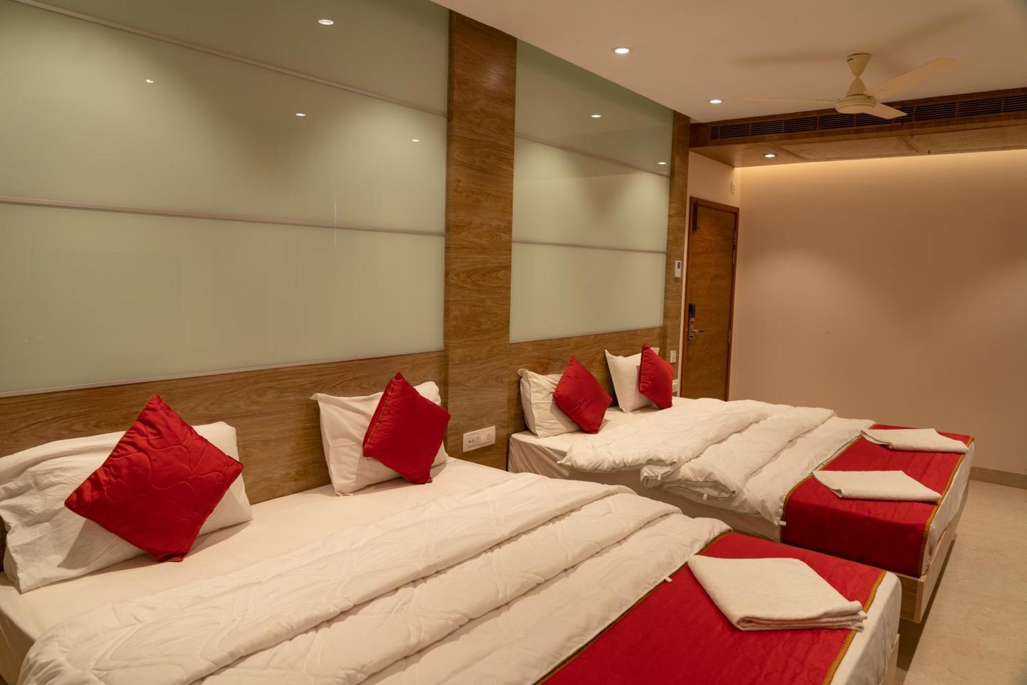 The Paradise Hotel - Luxury Stay Kanchipuram Ngoại thất bức ảnh